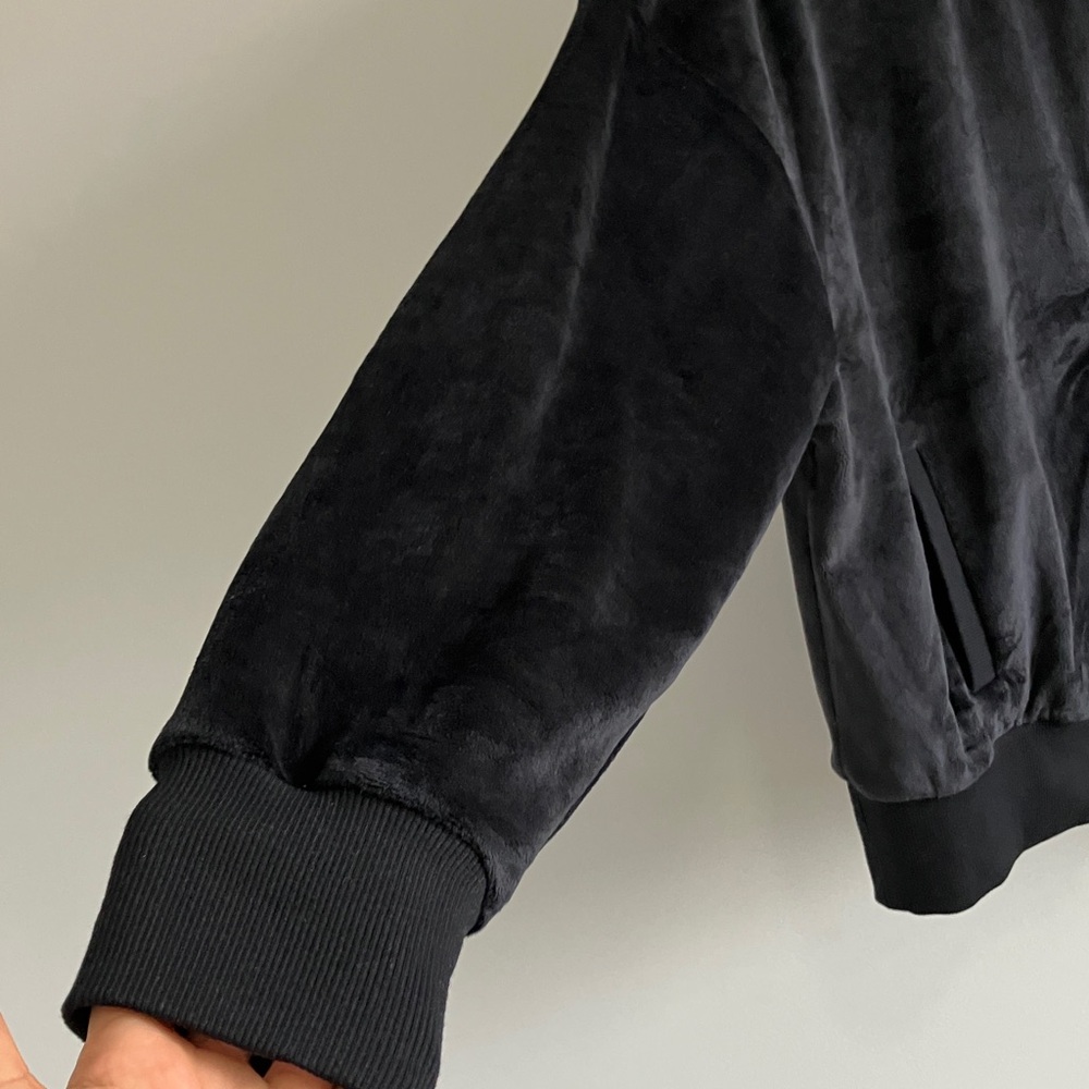NWT Reebok velour oversized full zip jacket sweatshirt size medium soft - Picture 6 of 8